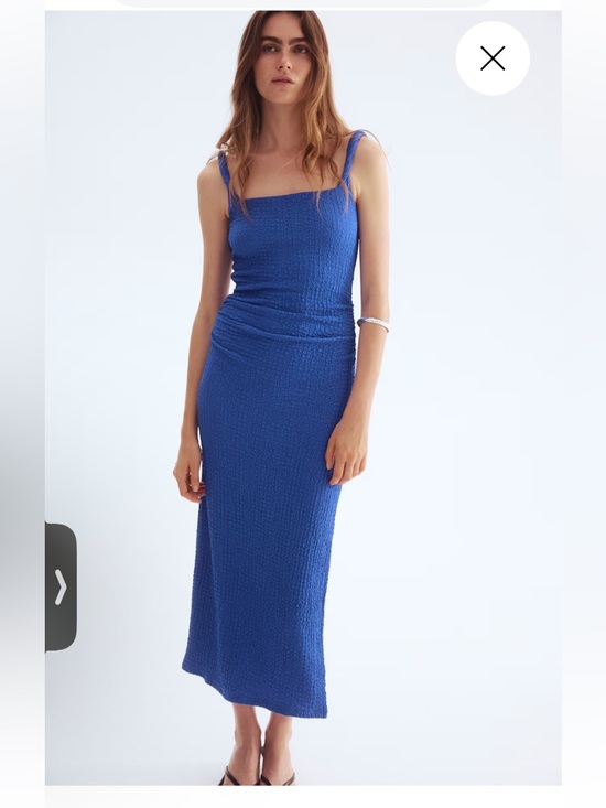 H&M Dresses & Skirts - H&M textured jersey dress NWT